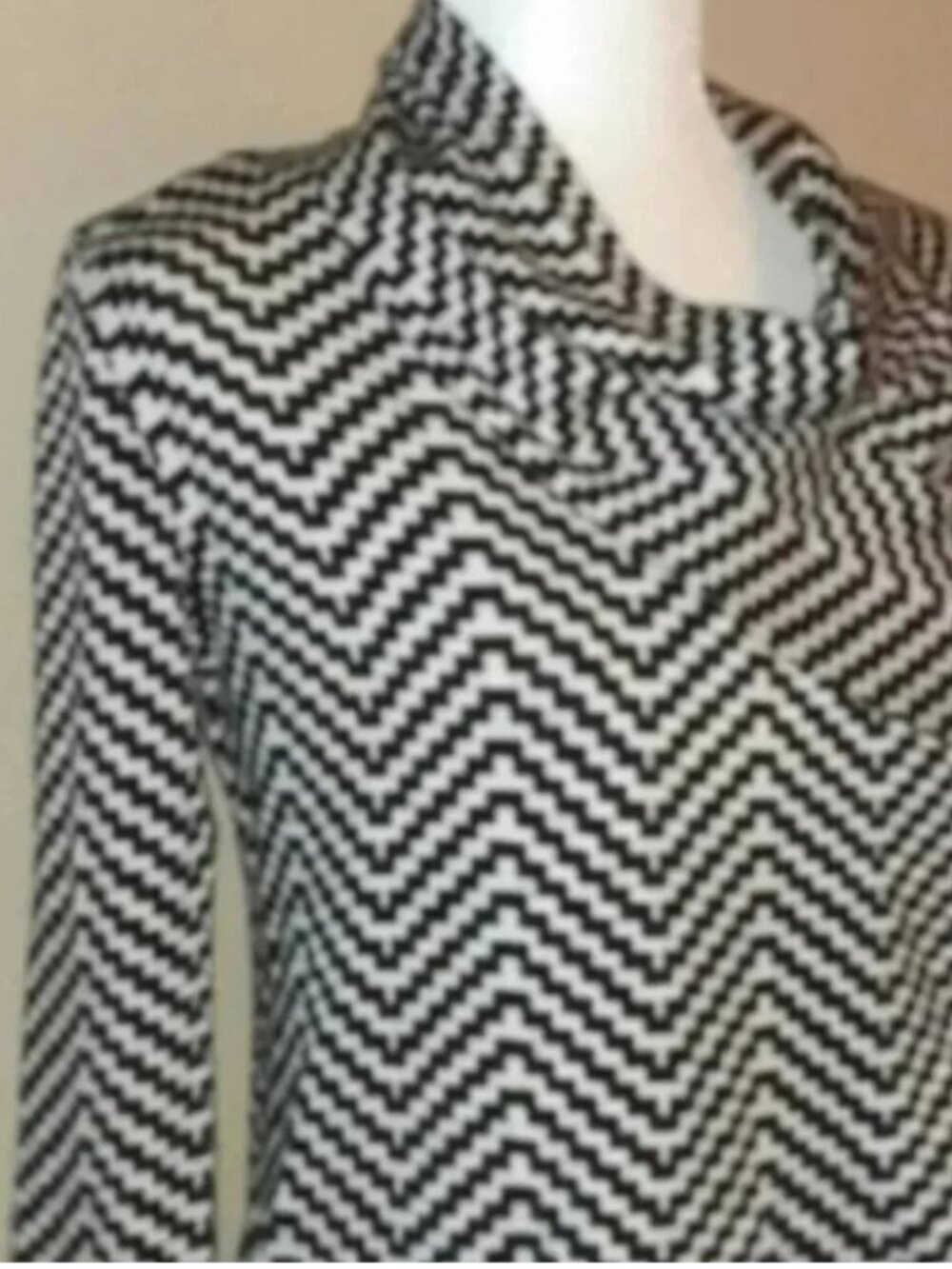 Black & White Cardigan Sweater by The Limited - Picture 4 of 6